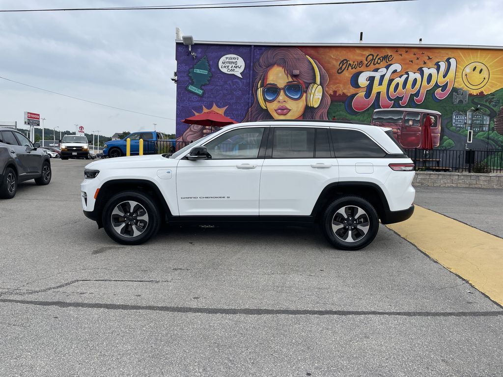 Used 2024 Jeep Grand Cherokee SUV