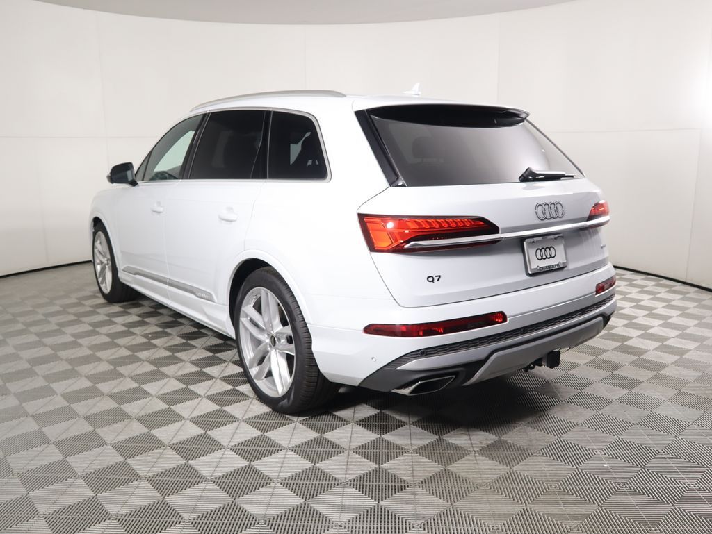 Thumbnail: 2025 Audi Q7 - 7