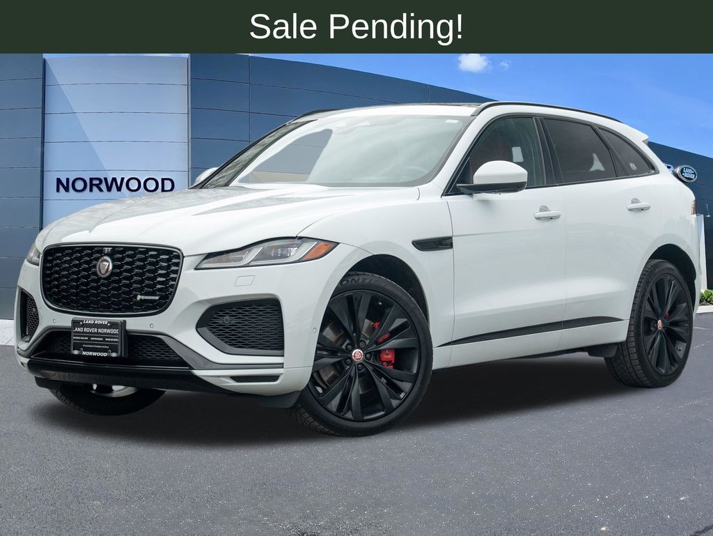 Yulong White 2021 Jaguar F-PACE SUV / Crossover All-Wheel Drive 8-Speed Automatic