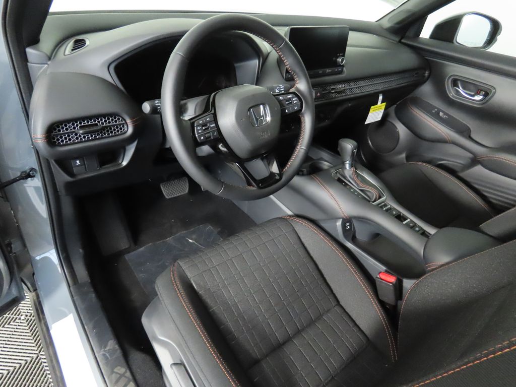 2025 Honda HR-V Sport 9
