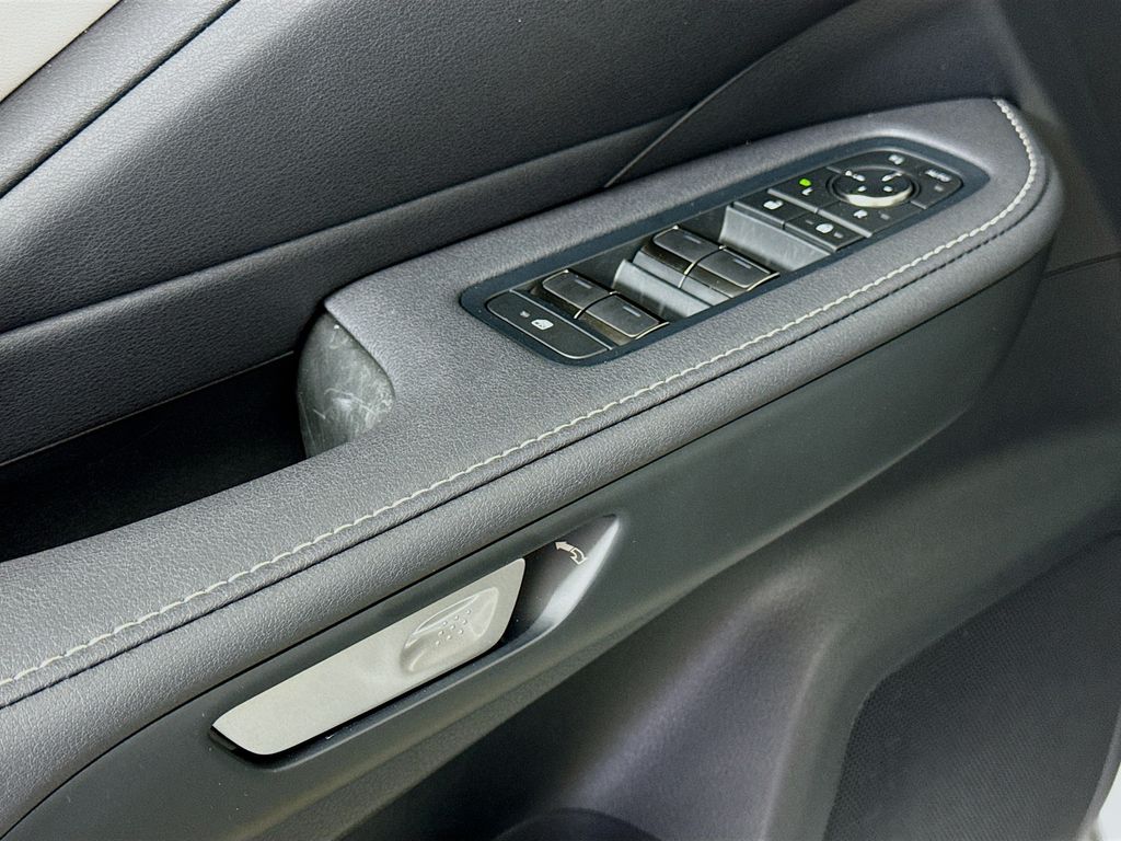 Thumbnail: 2025 Lexus TX - 18