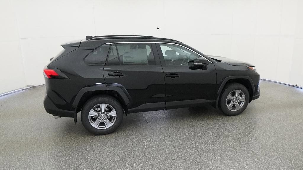 Thumbnail: 2025 Toyota RAV4 - 14