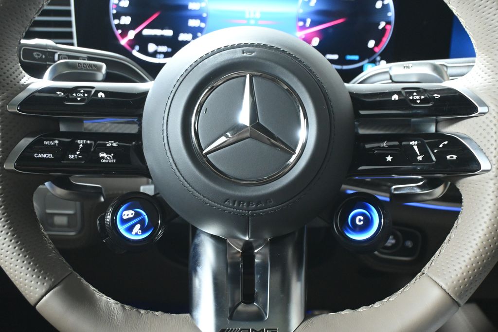 Thumbnail: 2026 Mercedes-Benz GLS - 17