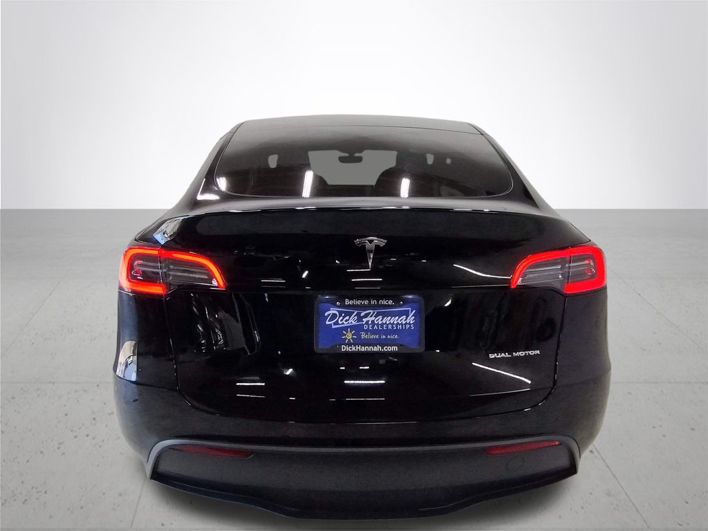 2024 Tesla Model Y Long Range