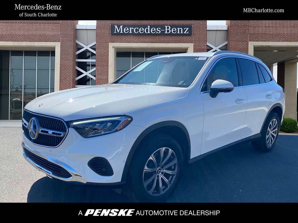 2023 Mercedes-Benz GLC 300 Hero Image