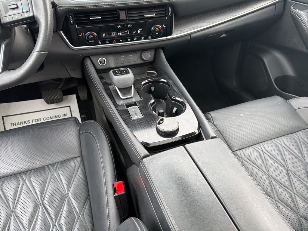 Thumbnail: 2022 Nissan Rogue - 17