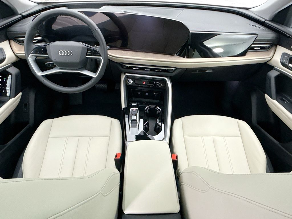 Thumbnail: 2025 Audi Q5 - 14