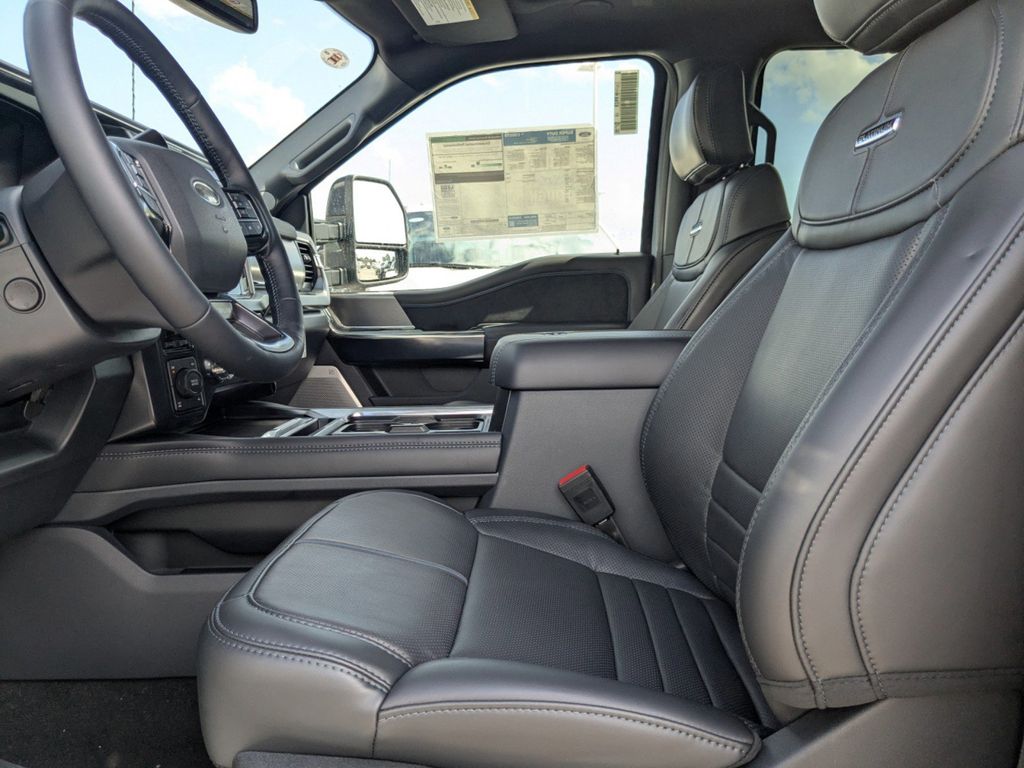 2026 Ford Super Duty F-250 SRW Platinum