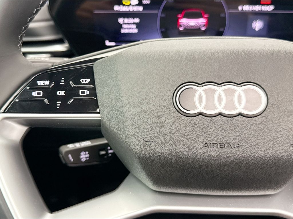 Thumbnail: 2025 Audi Q5 - 11