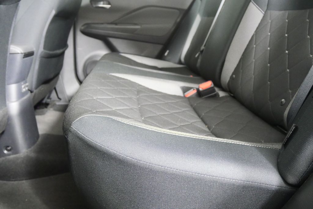 Thumbnail: 2020 Nissan Kicks - 11