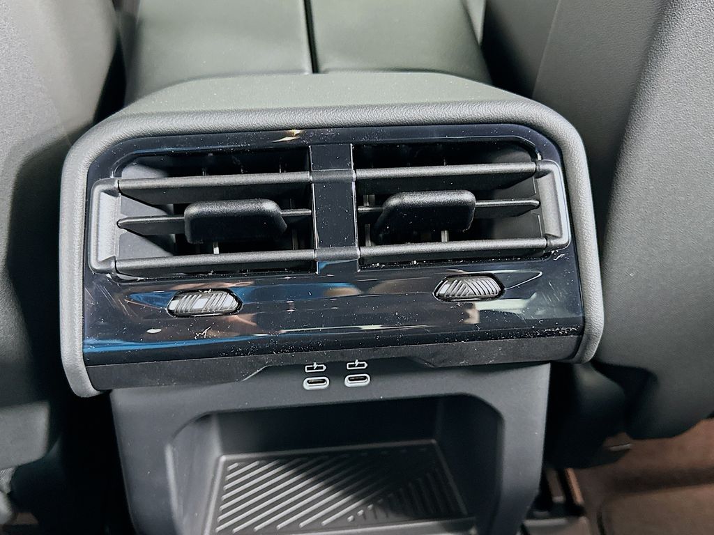 2024 BMW 5 Series 530i 18