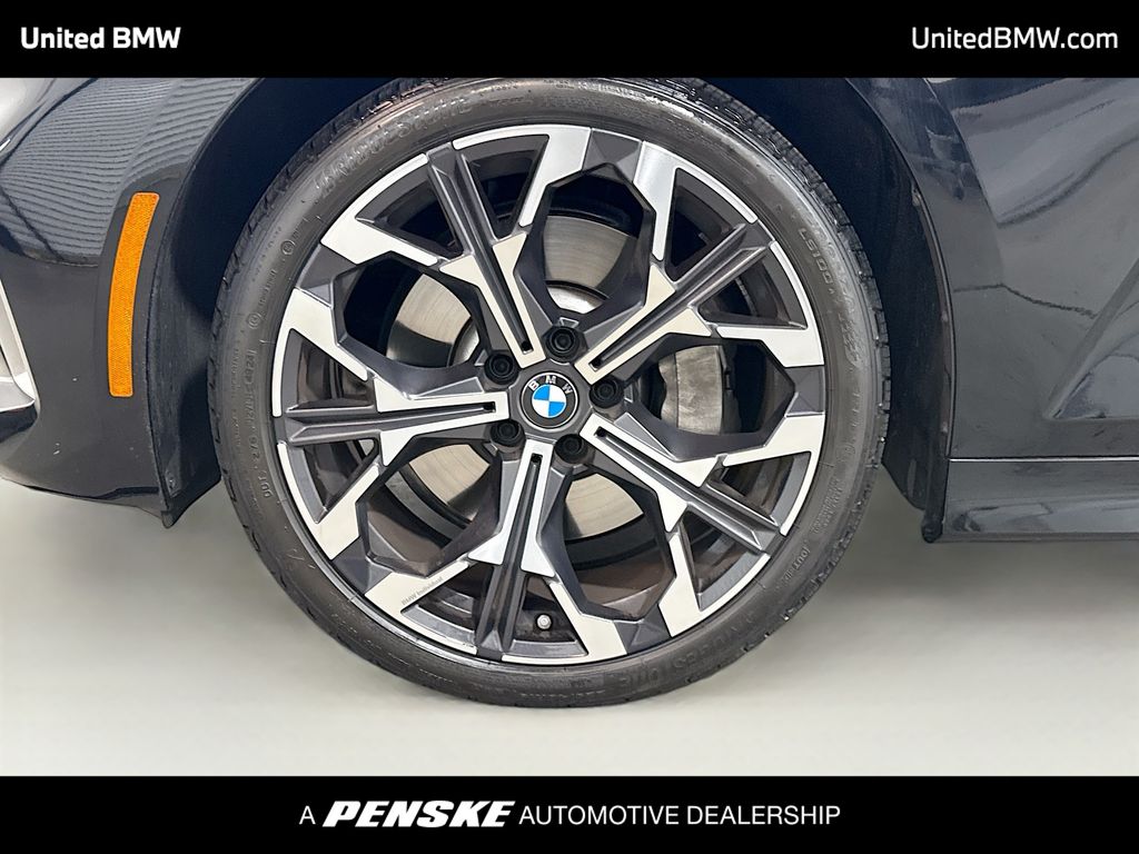 Thumbnail: 2025 BMW 3 Series - 2