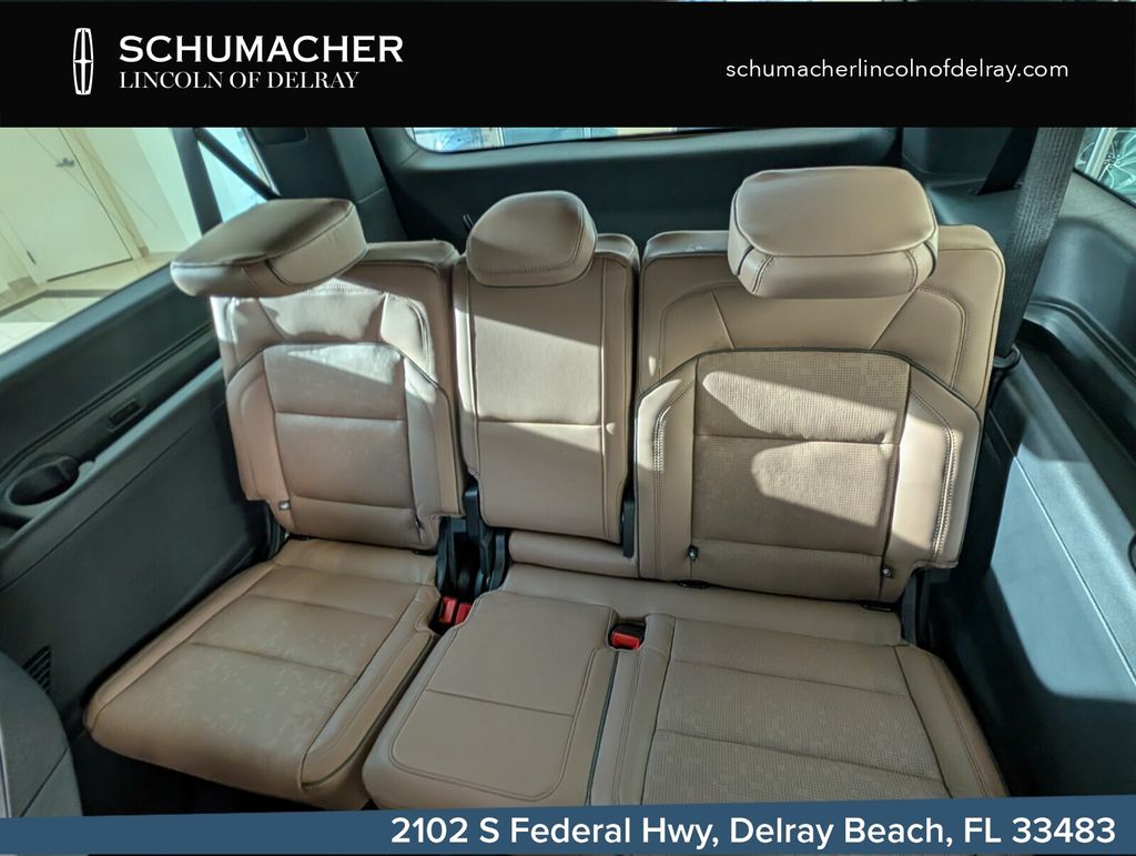 new 2026 Lincoln Navigator L car