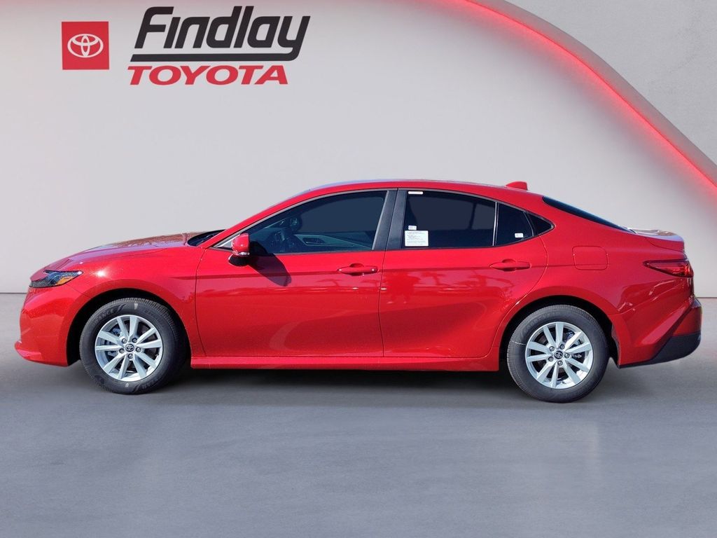 2026 Toyota Camry LE - Photo 2