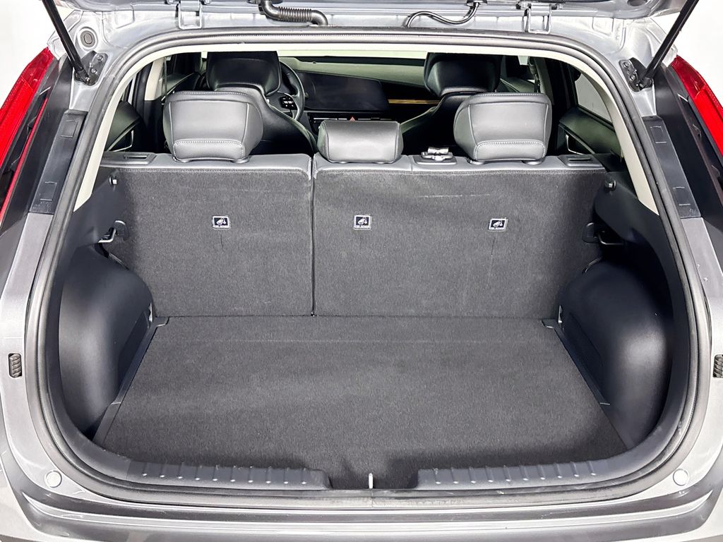 2024 Kia Niro EX Touring