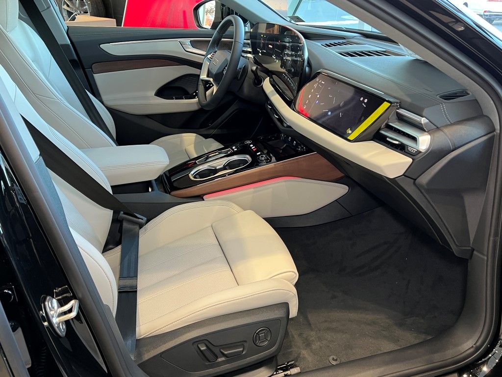 Thumbnail: 2026 Audi A6 - 8