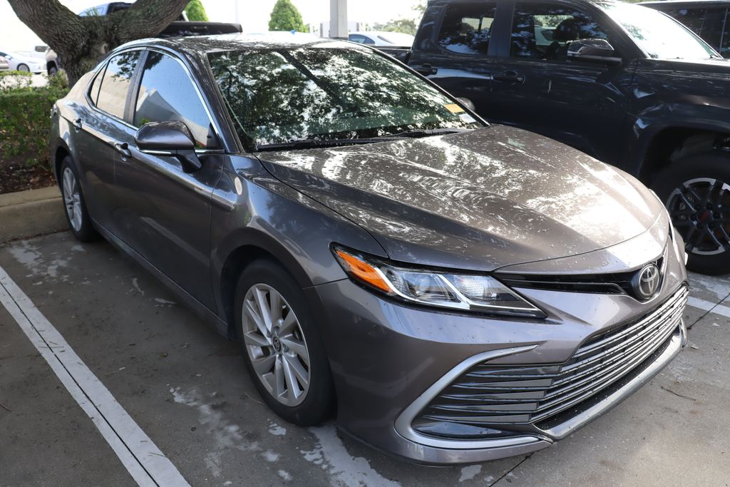 2023 Toyota Camry LE 6