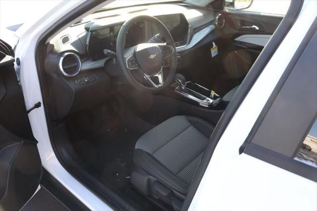 Thumbnail: 2026 Chevrolet Trax - 13