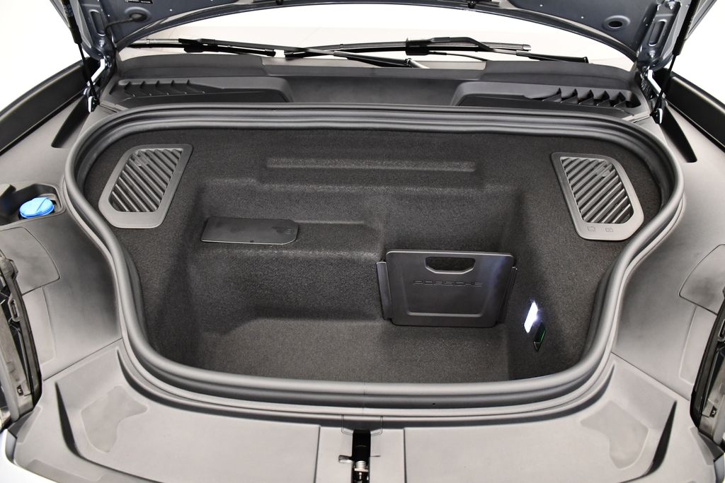 Thumbnail: 2025 Porsche Macan - 12