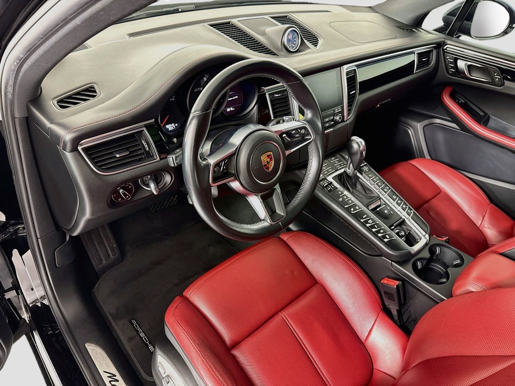 Thumbnail: 2018 Porsche Macan - 9