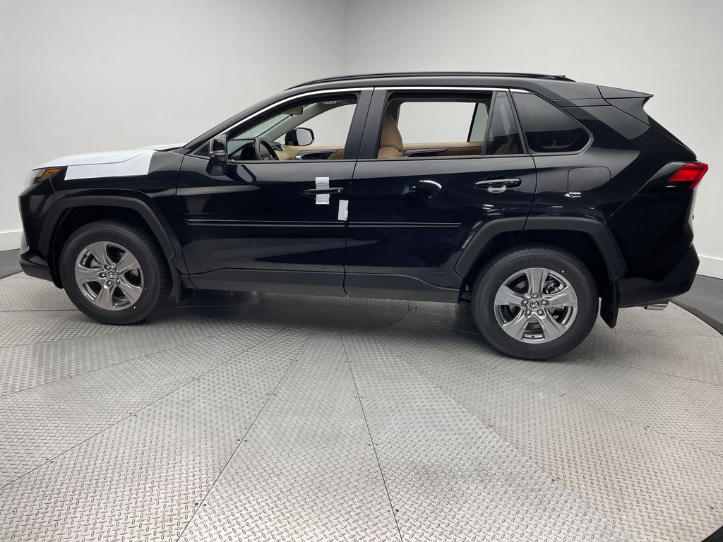 Thumbnail: 2025 Toyota RAV4 - 8