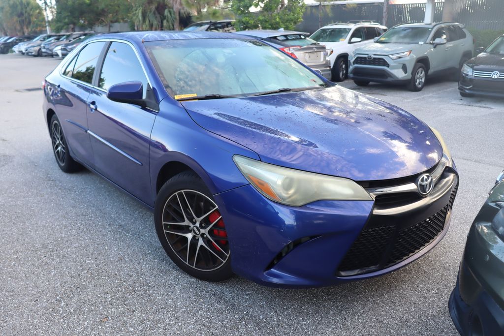 Thumbnail: 2015 Toyota Camry - 5