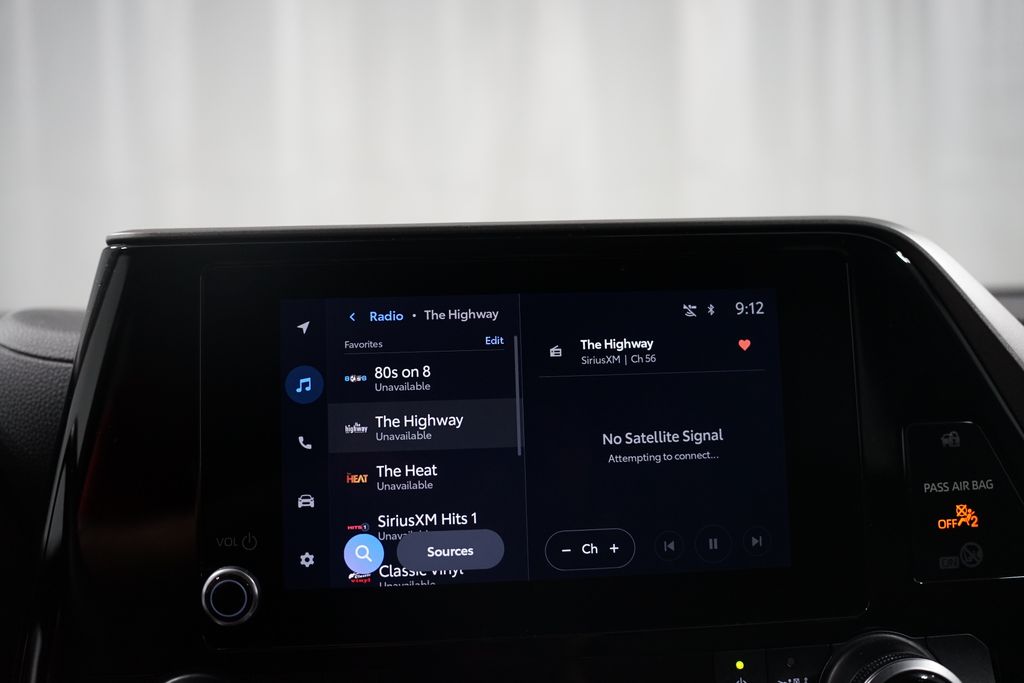 Thumbnail: 2024 Toyota Highlander - 18