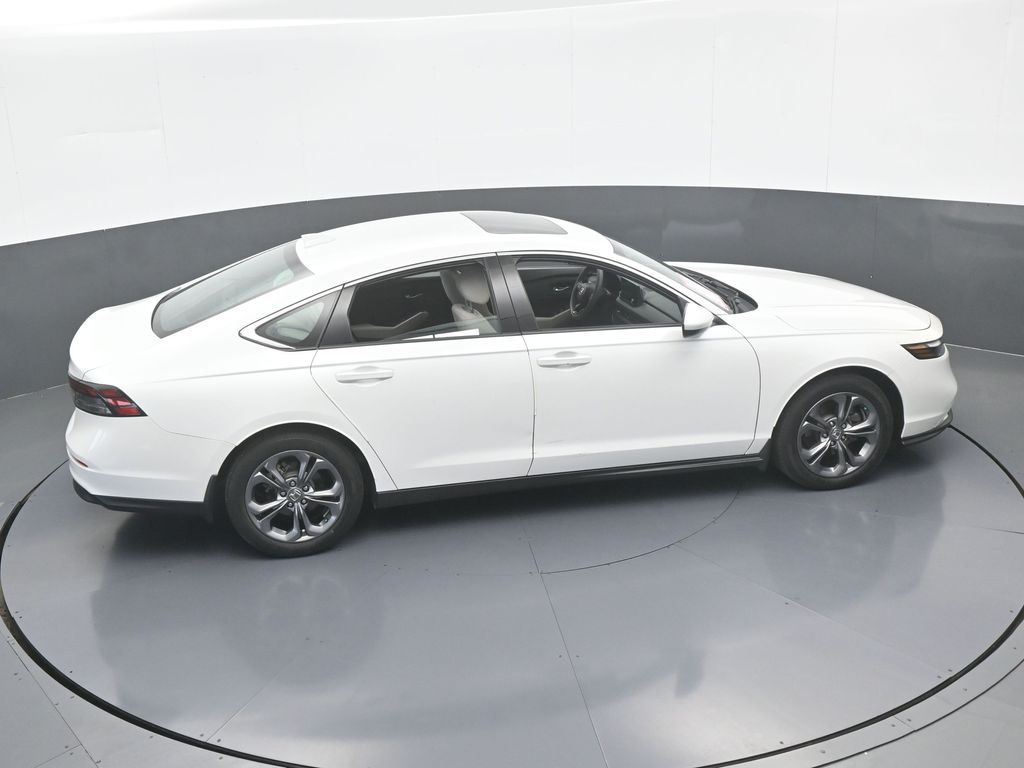 Used 2023 White Honda EX image 53
