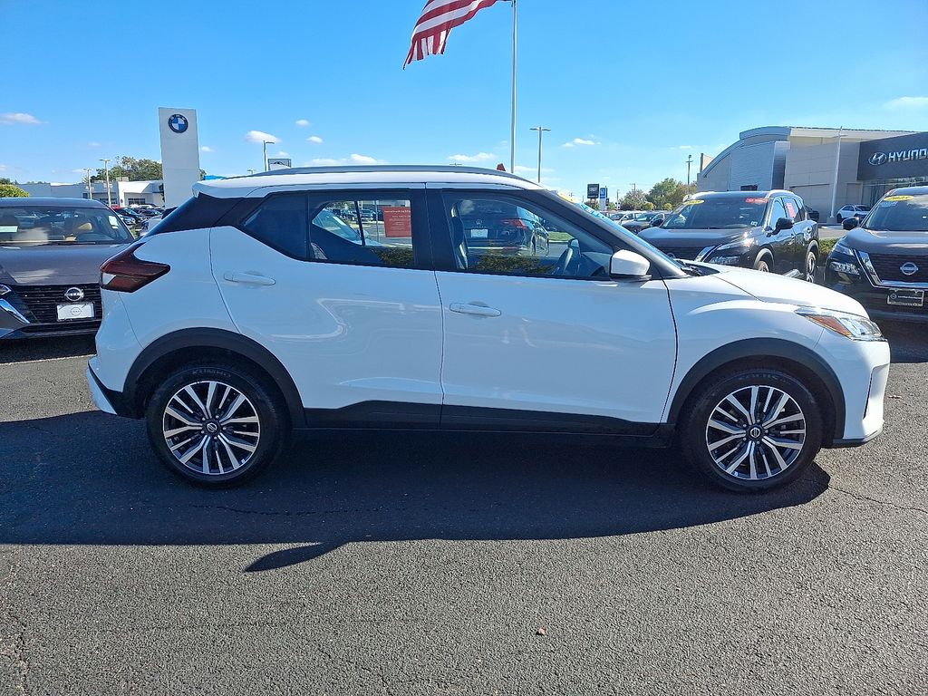 Thumbnail: 2021 Nissan Kicks - 7