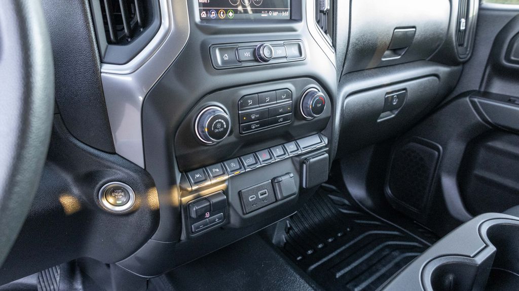 Used 2025 Chevrolet Silverado 1500 WT 4D Crew Cab