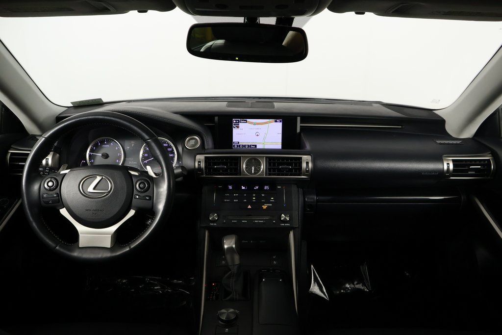 Thumbnail: 2015 Lexus IS - 8