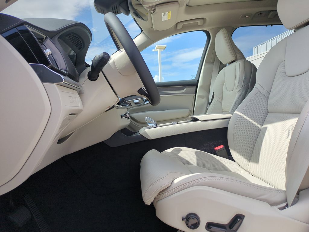 new 2026 Volvo XC90 Plug-In Hybrid car, priced at $84,625