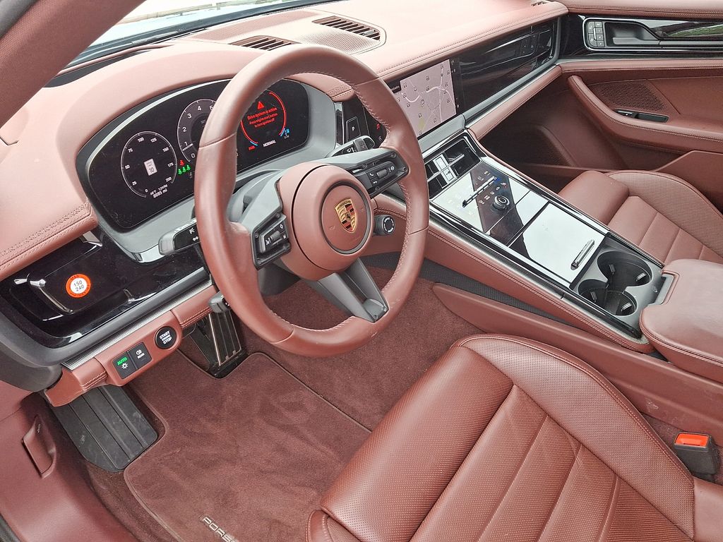 Thumbnail: 2025 Porsche Panamera - 4