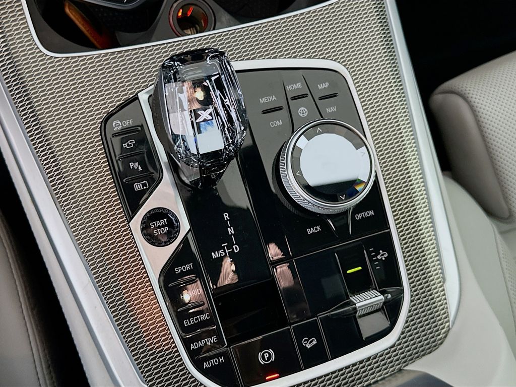 Thumbnail: 2023 BMW X5 - 17
