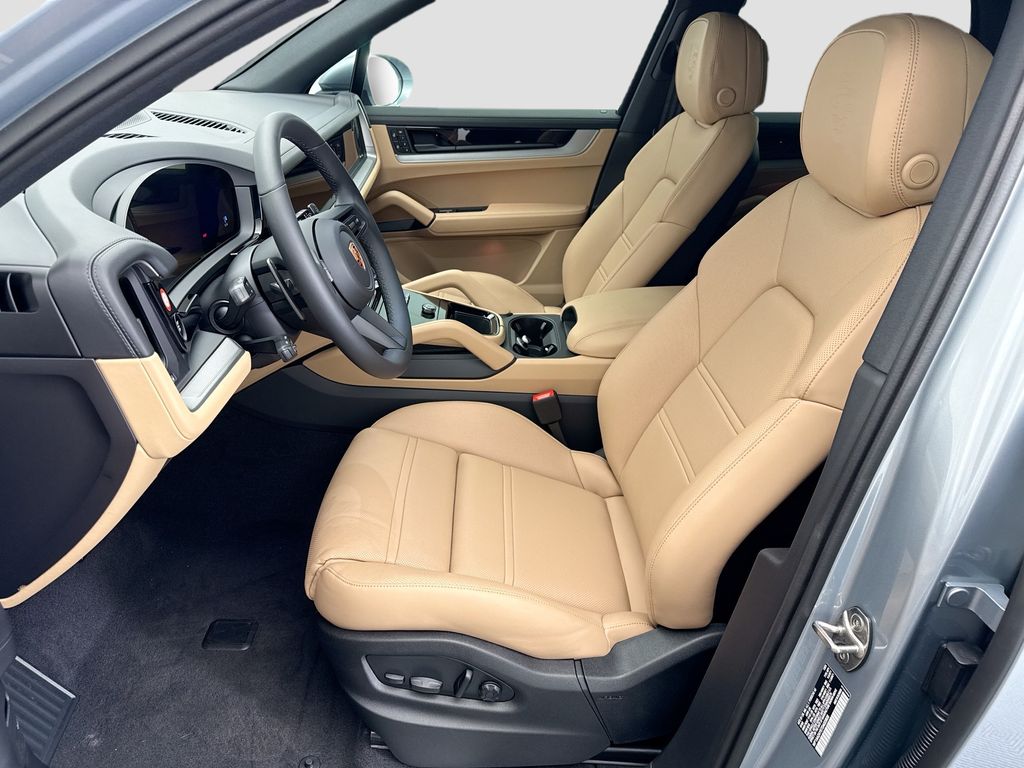 Thumbnail: 2026 Porsche Cayenne - 5