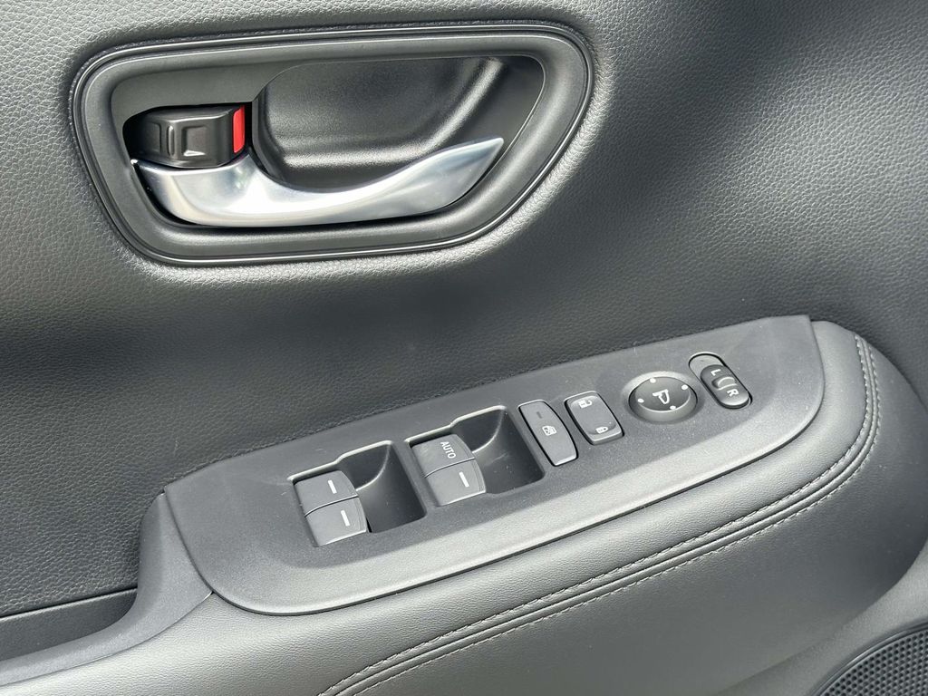2026 Honda HR-V LX - Photo 21
