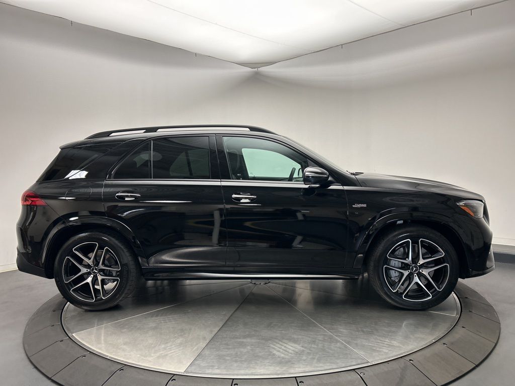 Thumbnail: 2026 Mercedes-Benz GLE - 8
