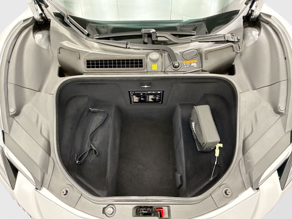 Thumbnail: 2024 Ferrari 296 - 31