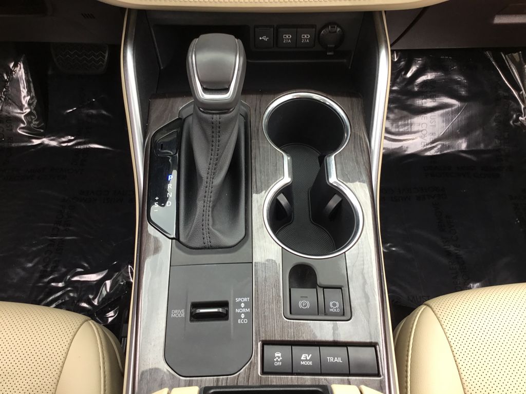 2021 Toyota Highlander Platinum 24