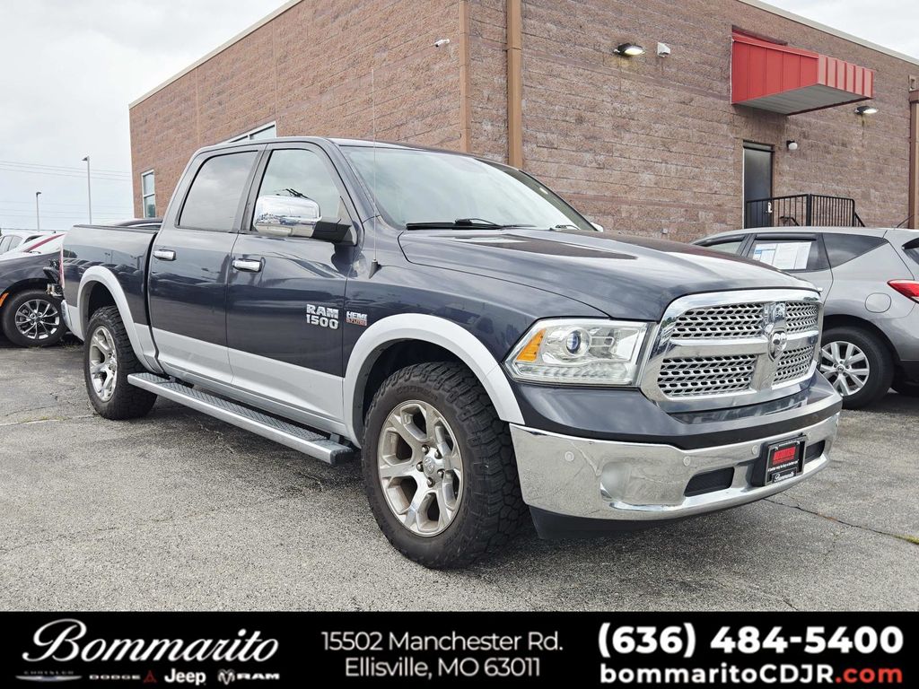 2017 RAM 1500 Laramie Crew Cab 4WD