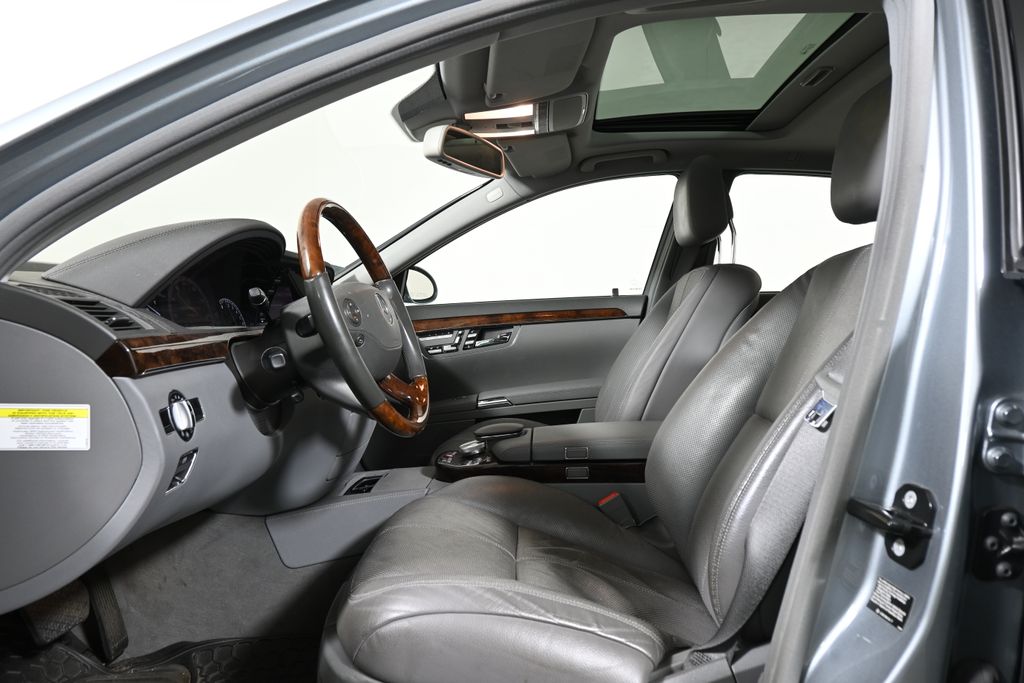 Thumbnail: 2008 Mercedes-Benz S-Class - 3