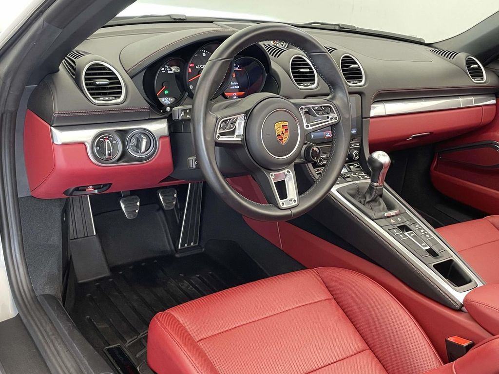2022 Porsche 718 Boxster GTS - 3