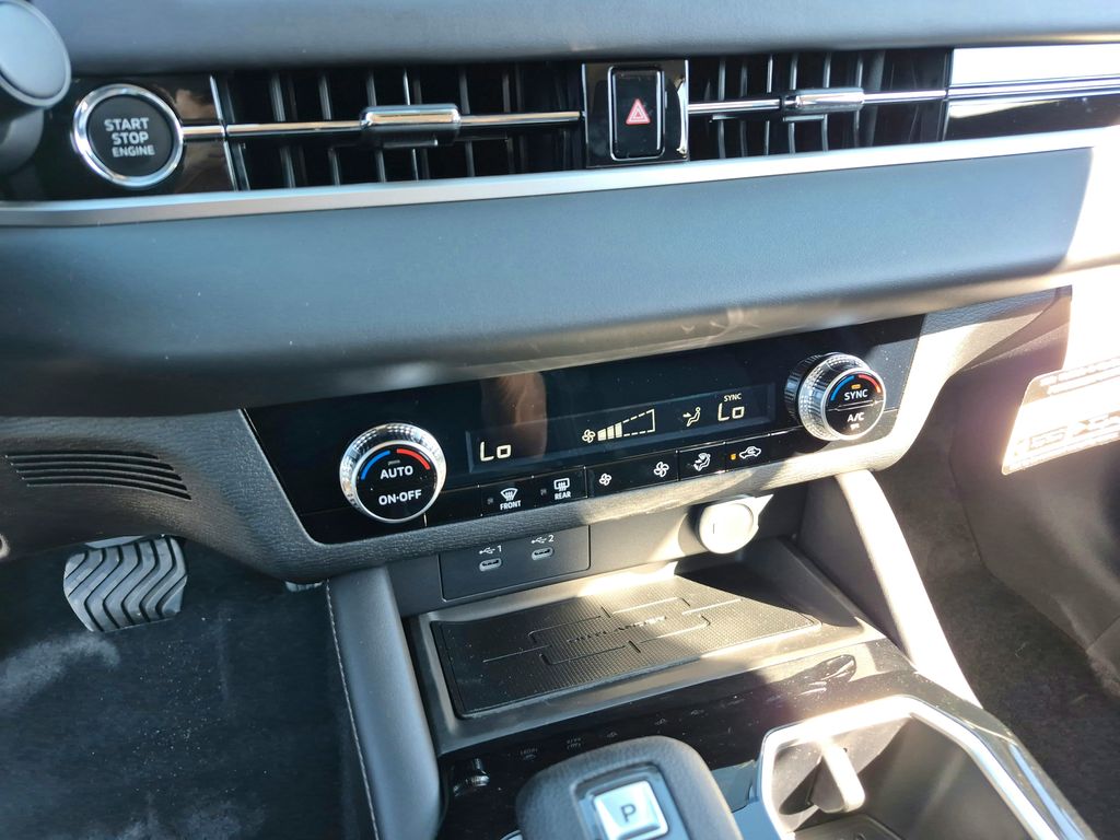 2026 Mitsubishi Outlander ES Black at North Houston Mitsubishi
