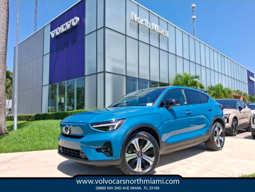 2023 Volvo C40 Recharge Pure Electric Twin Plus