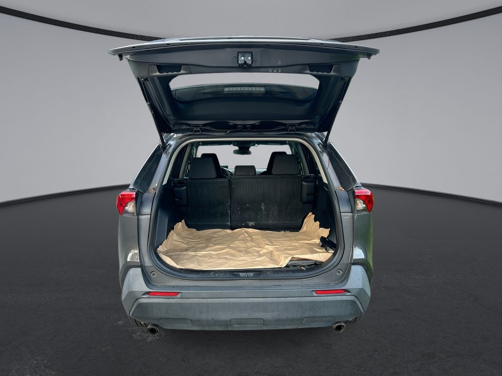 Thumbnail: 2021 Toyota RAV4 - 28