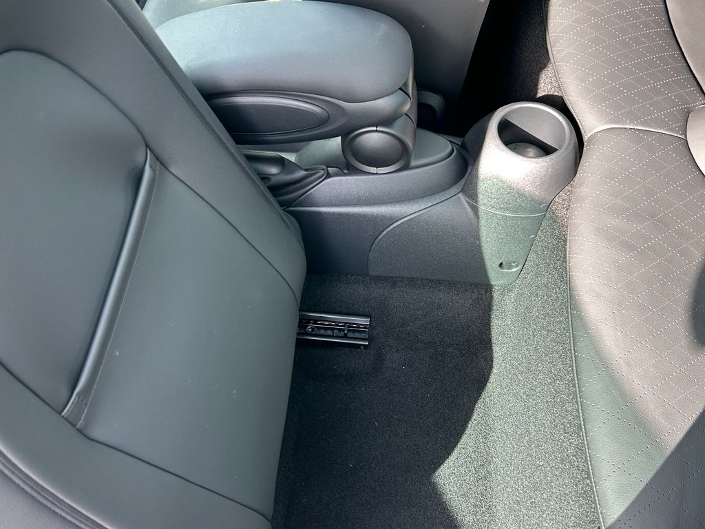 Thumbnail: 2023 MINI Cooper - 31