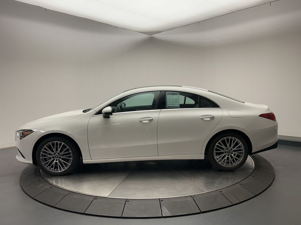 Thumbnail: 2022 Mercedes-Benz CLA - 4