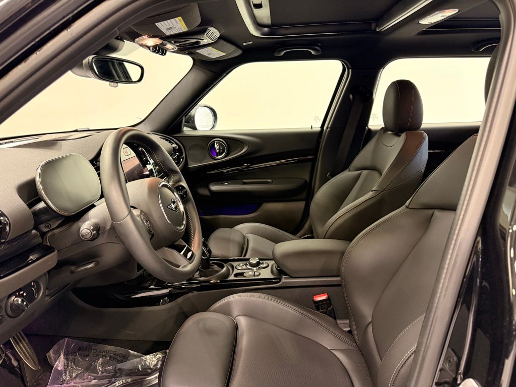 2024 MINI Cooper Clubman John Cooper Works 10