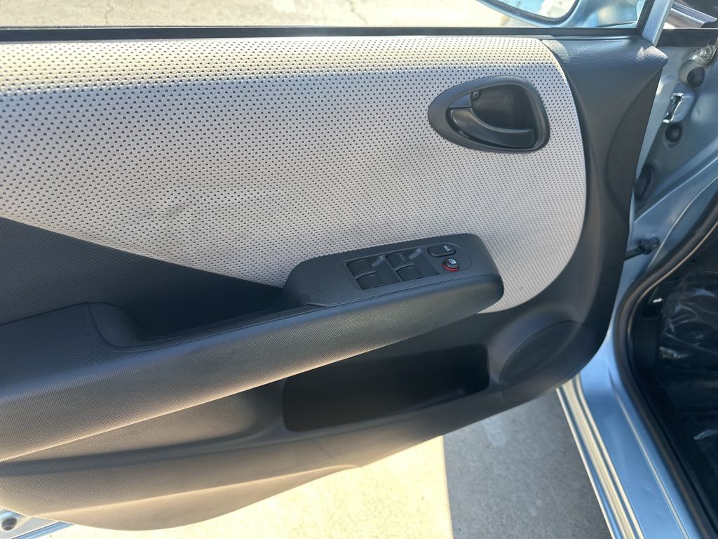 Thumbnail: 2007 Honda Fit - 14