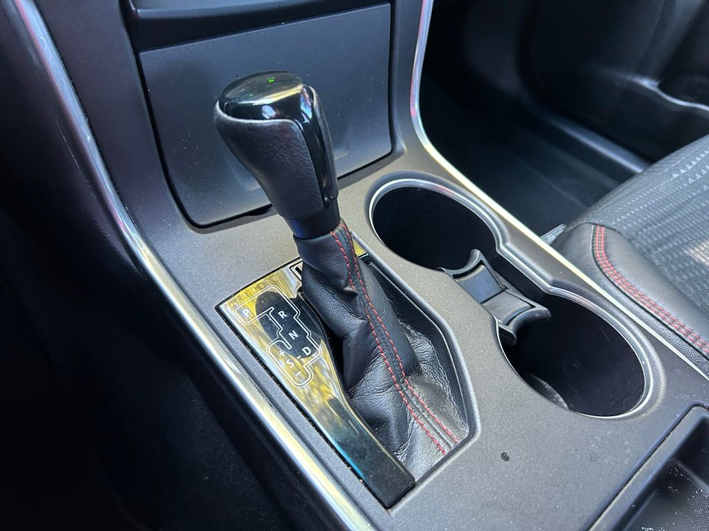 Thumbnail: 2015 Toyota Camry - 27